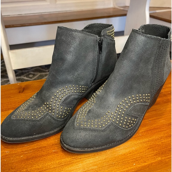 Lucky Brand Shoes | Lucky Brand Studded Booties | Color: Black | Size: 9.5 - Picture 1 of 5